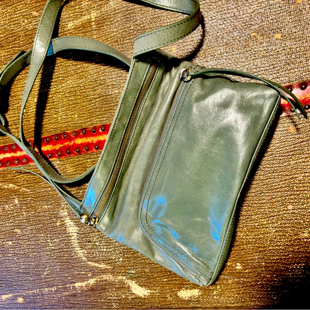 Hobo crossbody purse